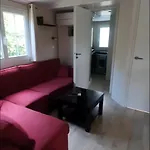 Camping Mobil-home Grand Confort *