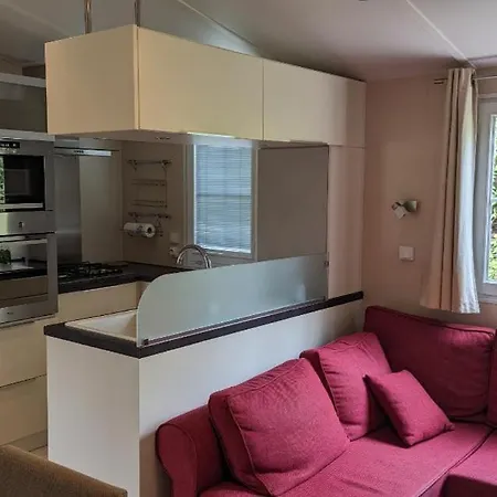 Mobil-home Grand Confort Camping *